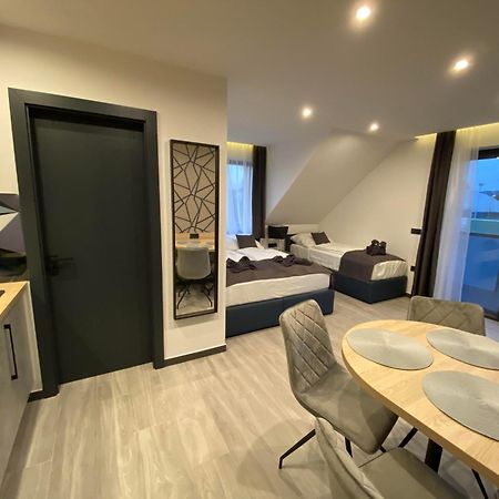 Luxury Apartments Кестхей Екстер'єр фото