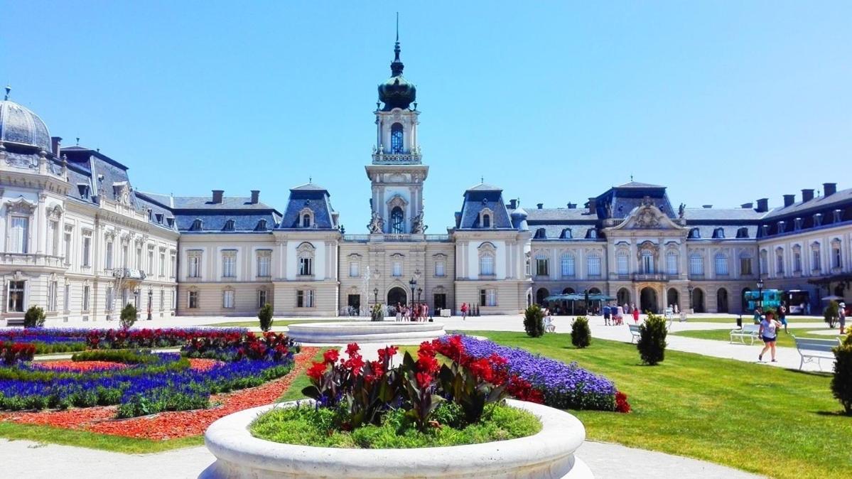 Luxury Apartments Кестхей Екстер'єр фото