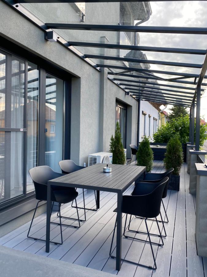 Luxury Apartments Кестхей Екстер'єр фото