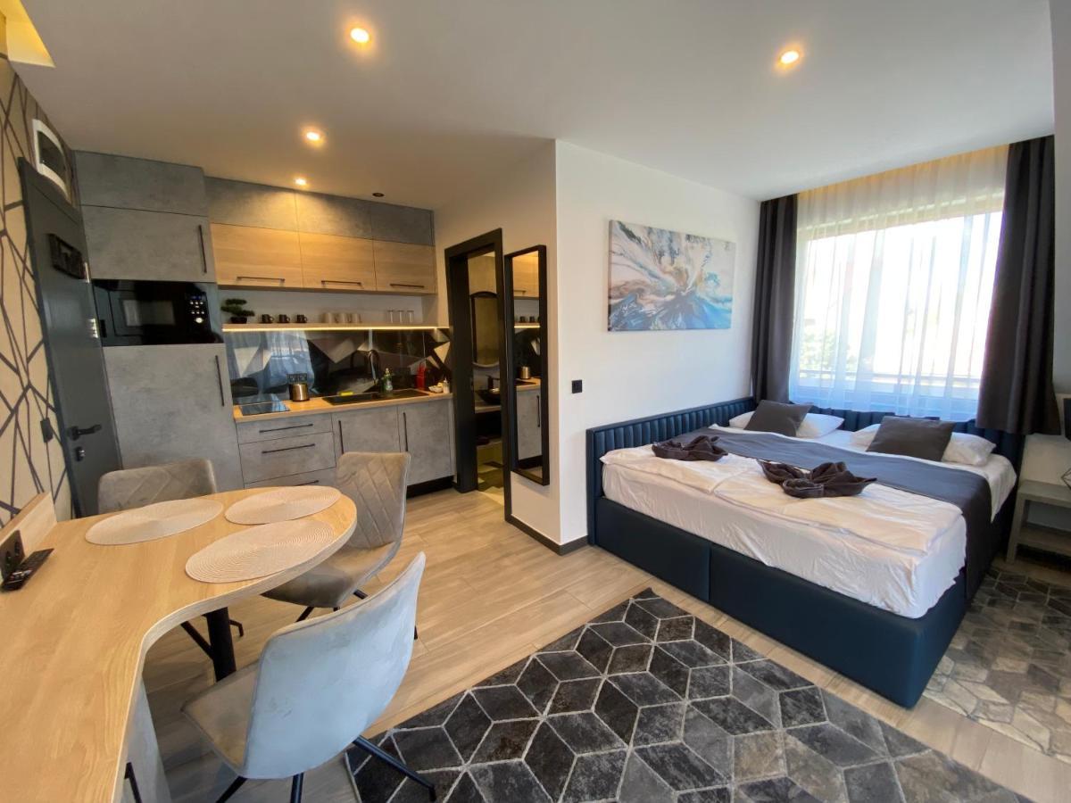 Luxury Apartments Кестхей Екстер'єр фото